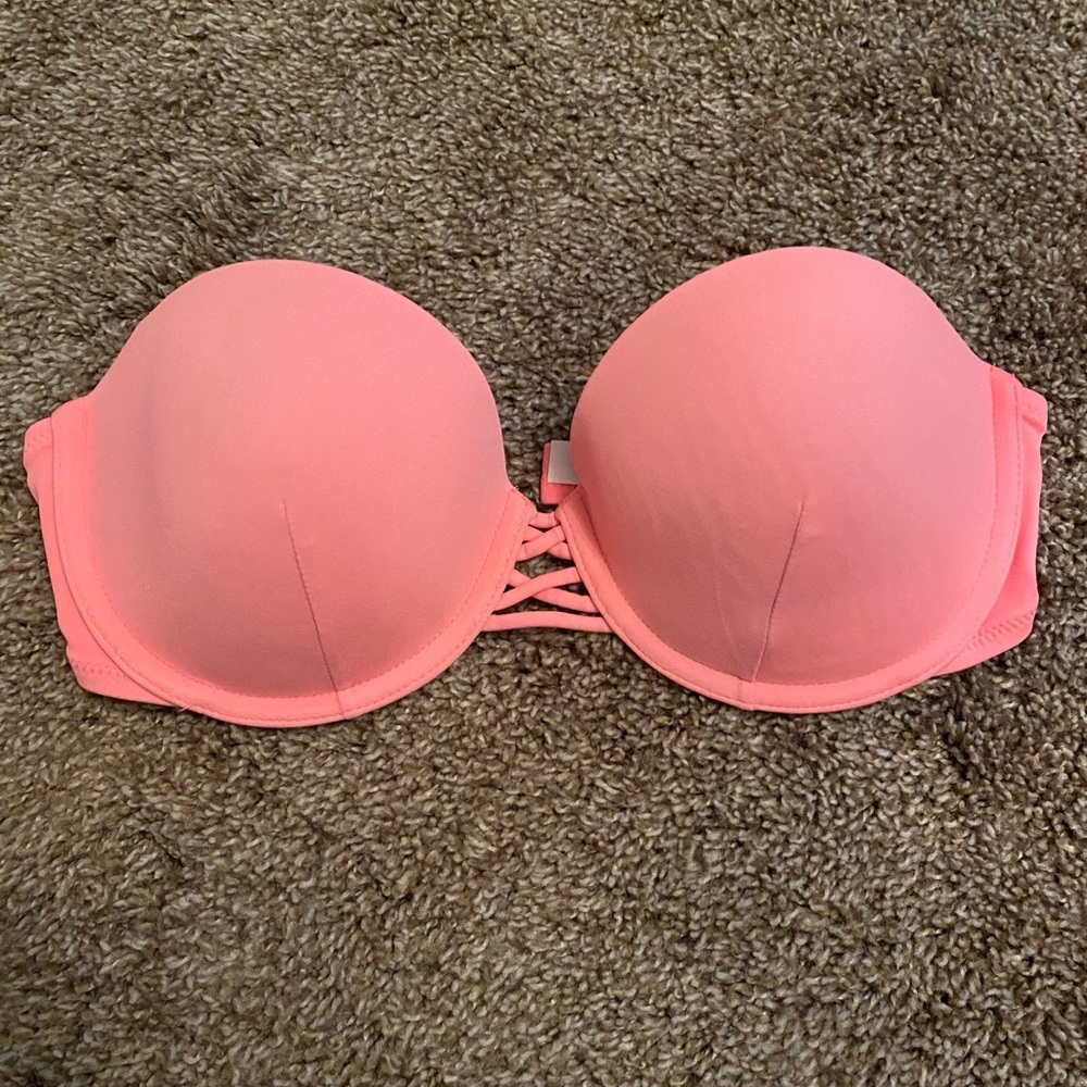 Victoria strapless bikini top.